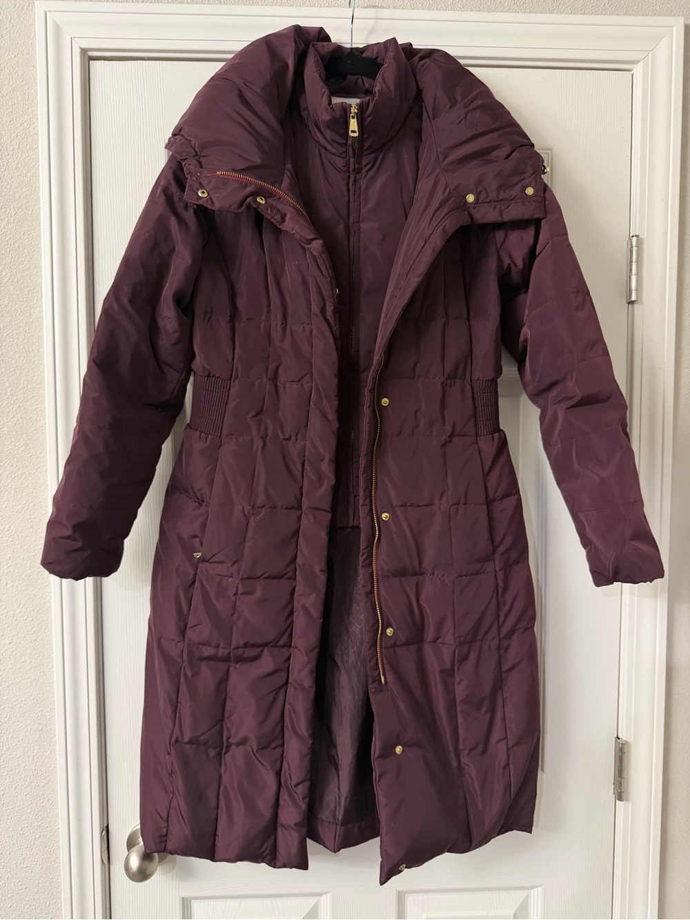 Cole Haan Women’s Box-Quilted Down Puffer Hooded Coat In Merlot Size S - Picture 5 of 8